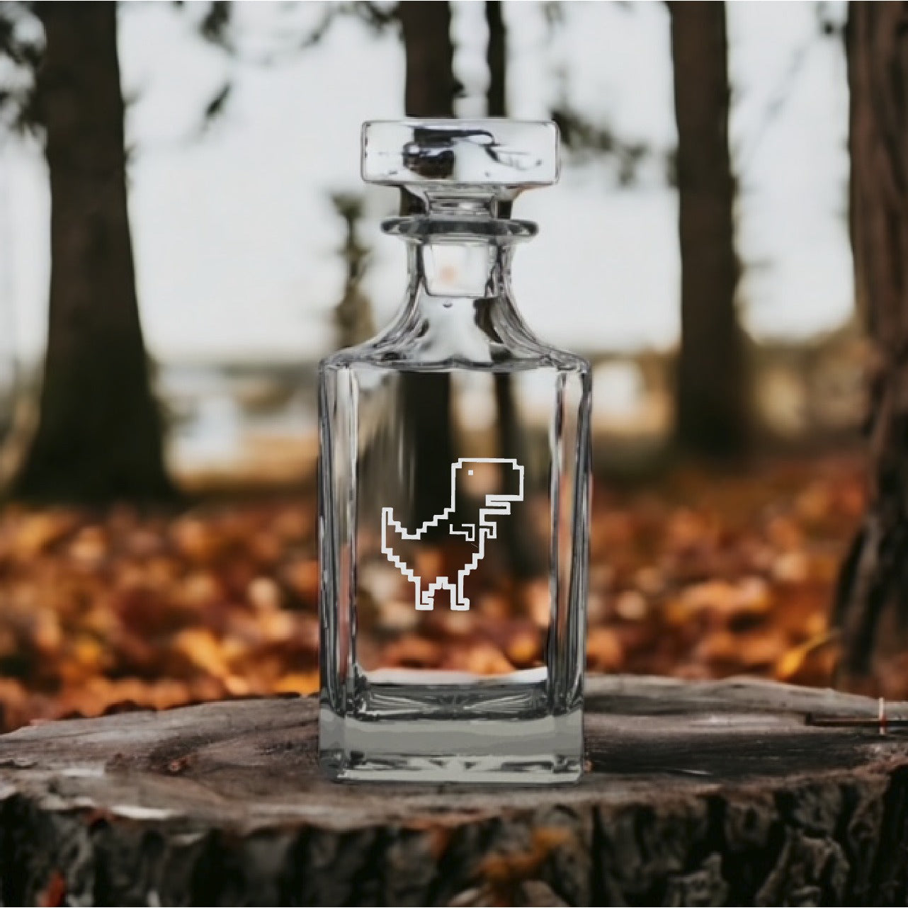 T-Rex Decanter 26 Oz Bourbon Whiskey Premium Glass Personalize Pixel Dino NEW