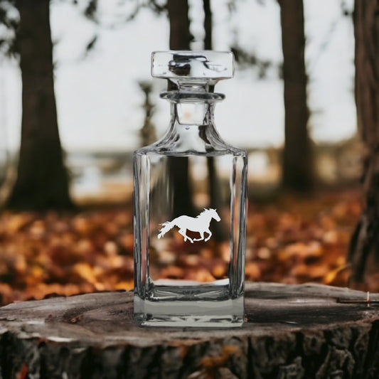 Mustang Decanter 26 Oz Bourbon Whiskey Premium Glass Personalize Horse Run NEW