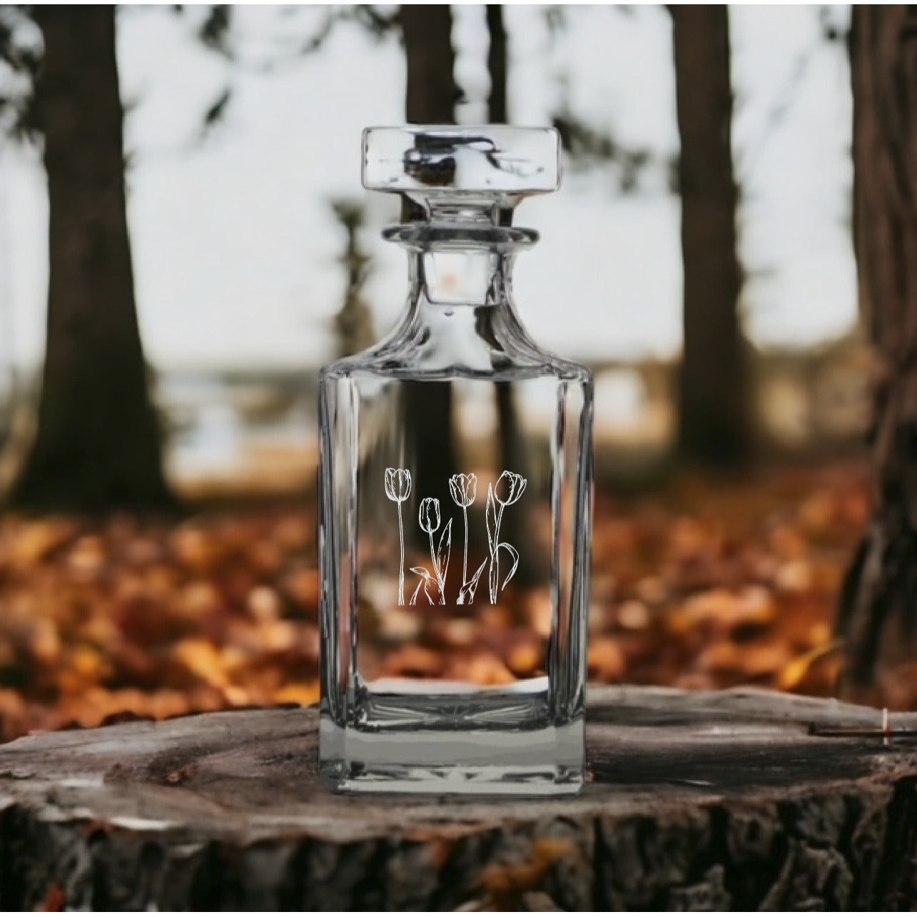 Tulips Decanter 26 Oz Bourbon Whiskey Premium Glass Personalize Flower Gift NEW