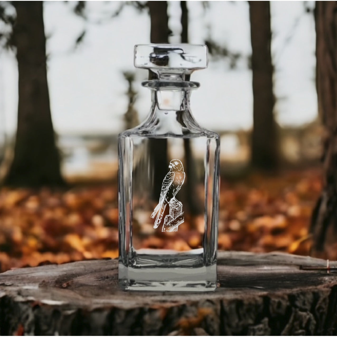 Falcon Decanter 26 Oz Bourbon Whiskey Premium Glass Personalize Bird Animal NEW